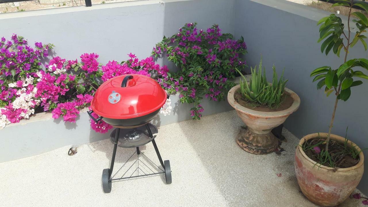 Appartement Familial Spacieux Avec Climatisation Ziguinchor Exterior foto